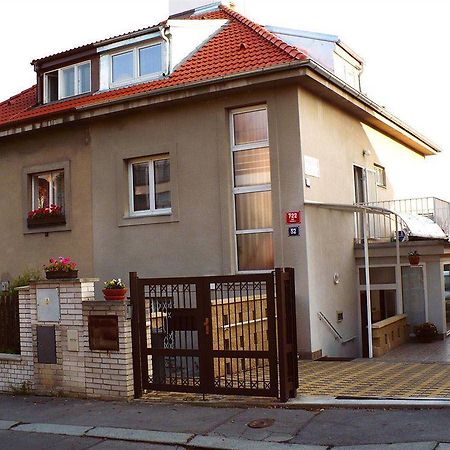 pensión Nika Praga Exterior foto
